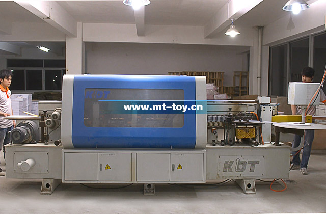 爱飞儿童游乐设备工厂一角图片18